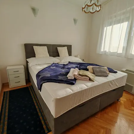 Apartament Loncar *