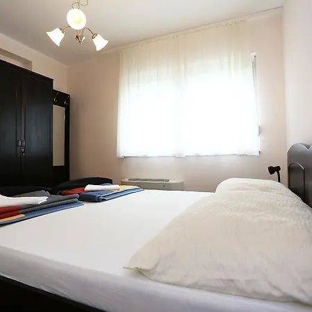 Apartment Loncar