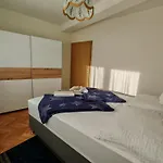 Loncar 아파트 *