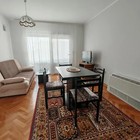 Loncar Apartment