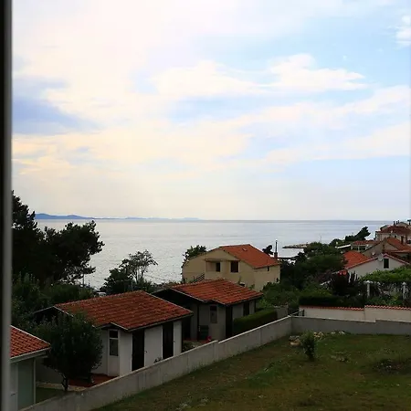 Loncar Apartment *