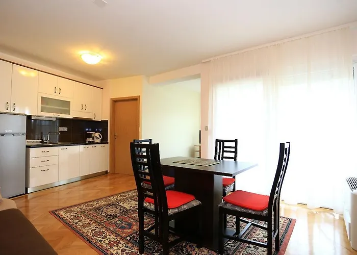 Loncar דירה זאדאר